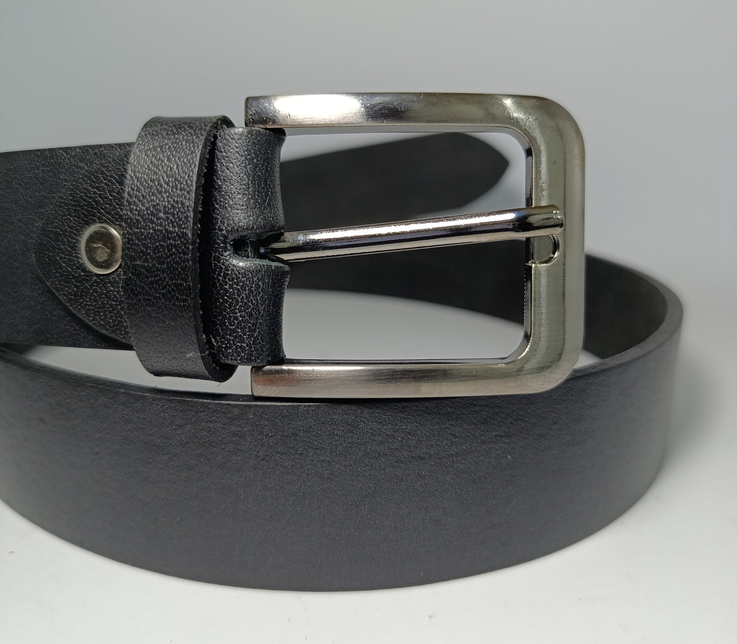 Classic Black Full Grain Leather Belt with Polished Metal Buckle