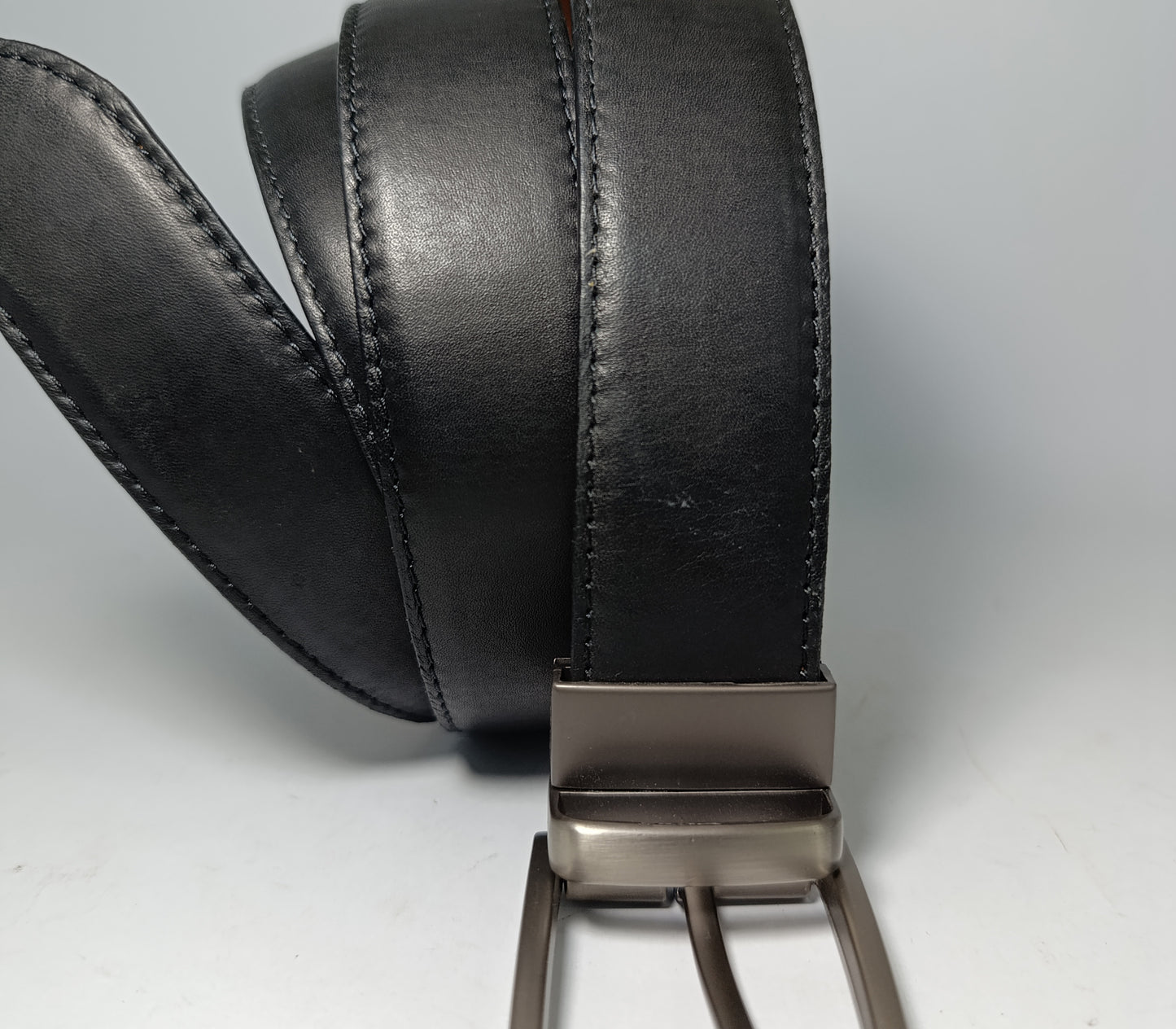 Reversible Genuine Leather Belt with Rotatable Buckle – Black & Tan