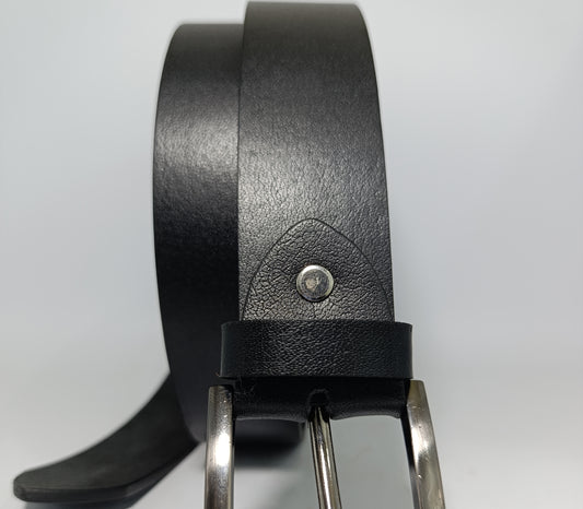 Classic Black Full Grain Leather Belt with Polished Metal Buckle